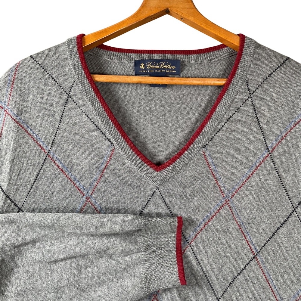 Brooks Brothers Sweater Mens XL Argyle Extra Fine Italian
Merino Wool V-Neck